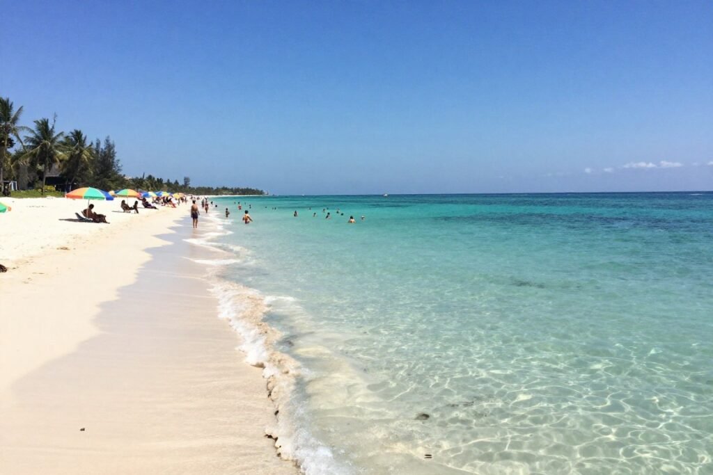 An Bang Beach in Hoi An with clear water and blue sky
